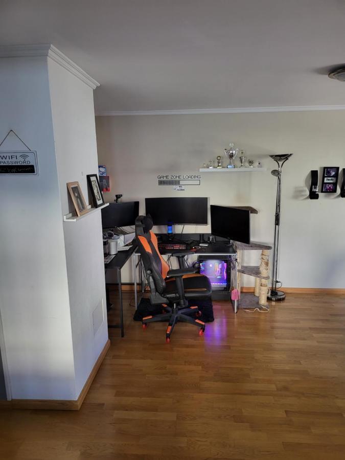Apartament Sentrumsleilighet Med Gratis Parkering Til Leie Arendal Zewnętrze zdjęcie